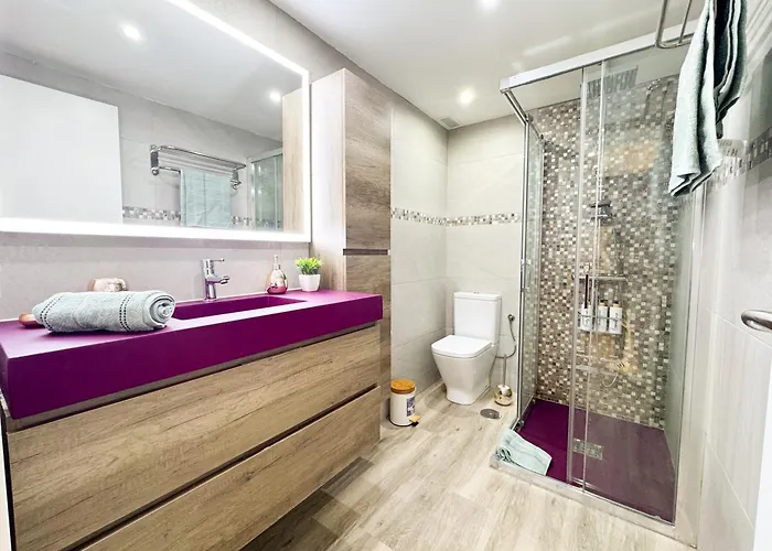 Oasis Ii - Your Private Retreat With Jacuzzi 펜션 플라야 델 잉글스