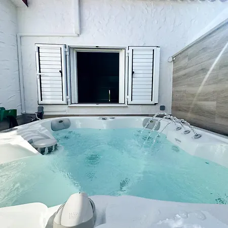 Сasa de vacaciones Oasis Ii - Your Private Retreat With Jacuzzi *