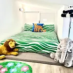 Oasis Ii - Your Private Retreat With Jacuzzi 펜션 *