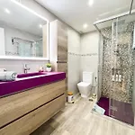 Oasis Ii - Your Private Retreat With Jacuzzi 펜션 플라야 델 잉글스