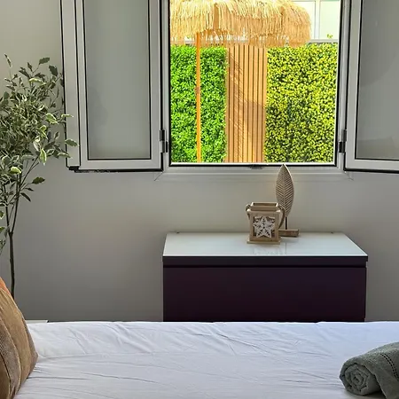 Oasis Ll - Your Private Retreat With Jacuzzi *
