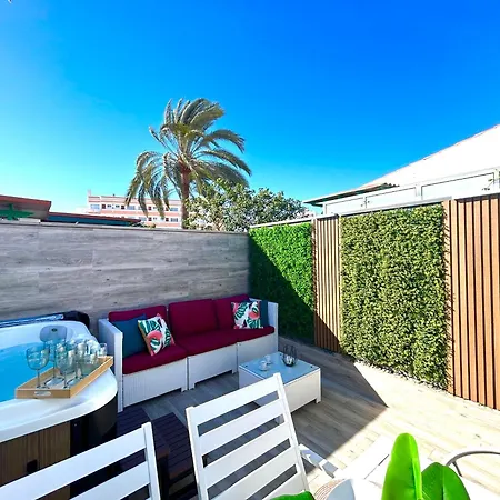 Oasis Ll - Your Private Retreat With Jacuzzi