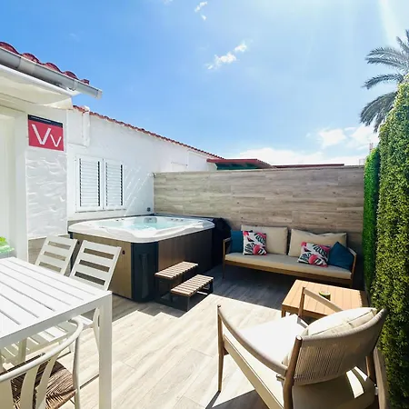 Oasis Ll - Your Private Retreat With Jacuzzi Playa del Inglés