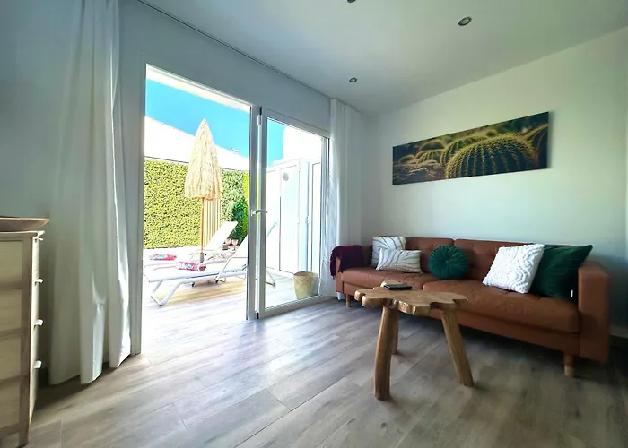 Oasis Ii - Your Private Retreat With Jacuzzi