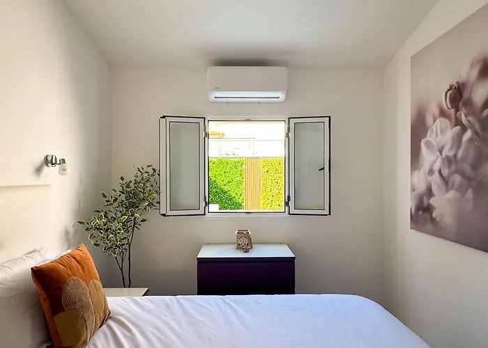 בית נופש Oasis Ii - Your Private Retreat With Jacuzzi פלאייה דל אינגלז