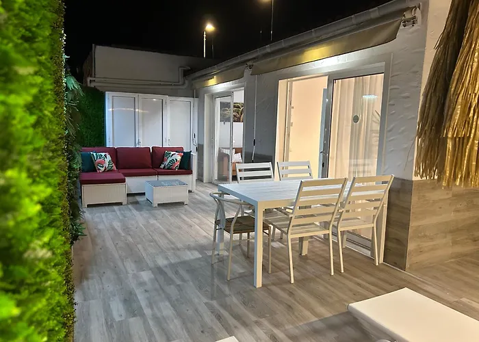 Oasis Ii - Your Private Retreat With Jacuzzi بيت للعطل *