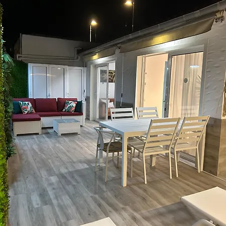 Oasis Ii - Your Private Retreat With Jacuzzi Nyaraló *