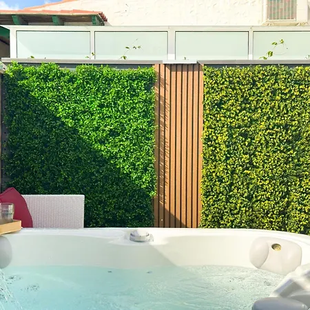 Nyaraló Oasis Ii - Your Private Retreat With Jacuzzi Playa del Inglés