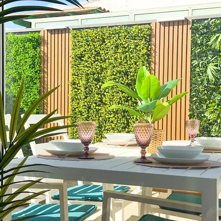 Oasis Ii - Your Private Retreat With Jacuzzi Nyaraló *