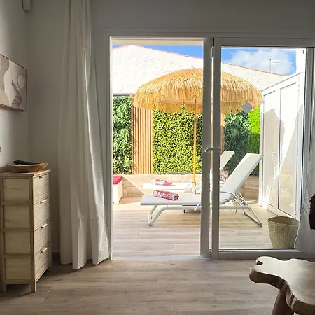 Oasis Ii - Your Private Retreat With Jacuzzi *